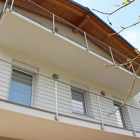 Cornelia トレント