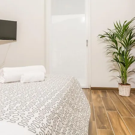 ゲストハウス Cornelia *