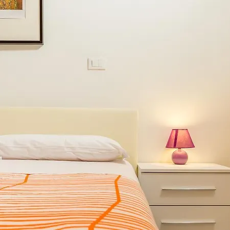 ゲストハウス Cornelia